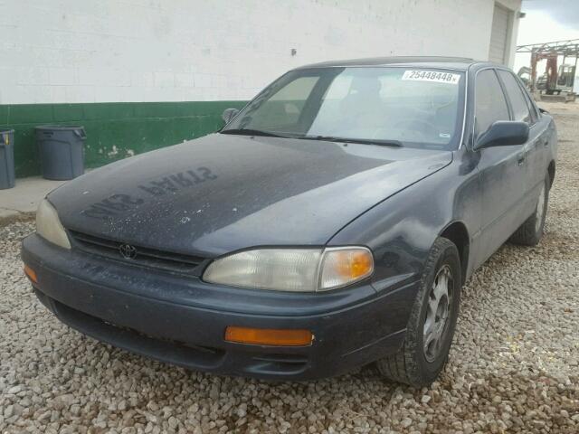 4T1GK13E4SU114239 - 1995 TOYOTA CAMRY XLE GREEN photo 2