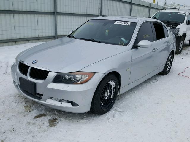 WBAVD53578A282719 - 2008 BMW 335 XI WHITE photo 2