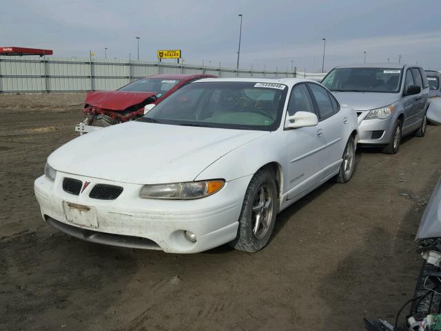 1G2WP52K3YF215046 - 2000 PONTIAC GRAND PRIX WHITE photo 2