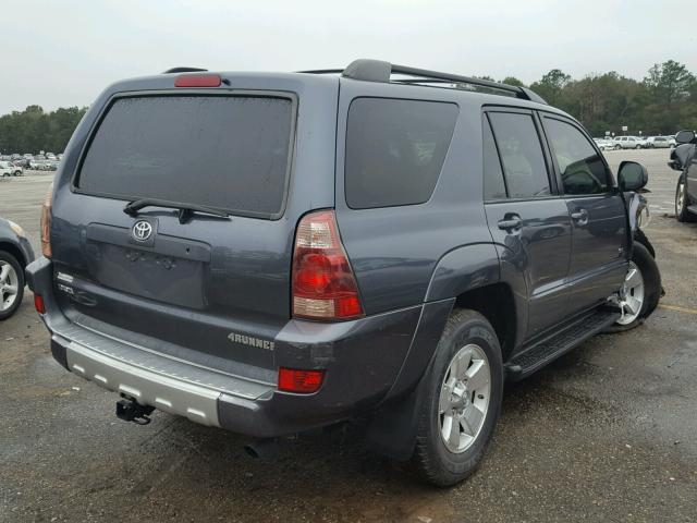 JTEZU14R748019299 - 2004 TOYOTA 4RUNNER SR GRAY photo 4