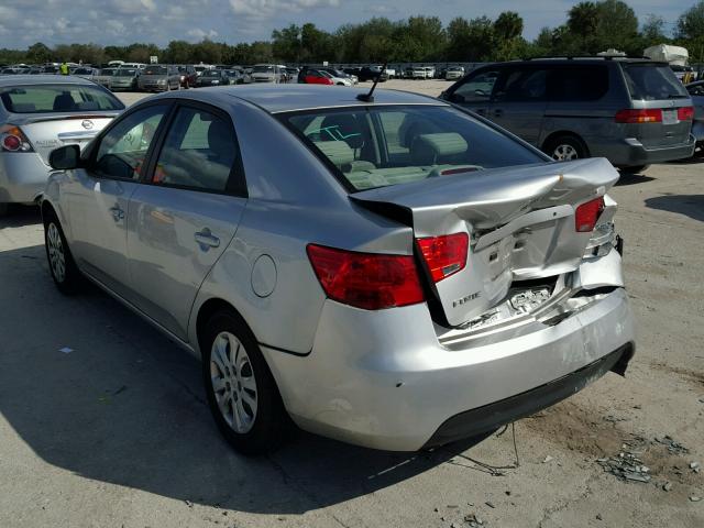 KNAFT4A26D5738299 - 2013 KIA FORTE LX SILVER photo 3