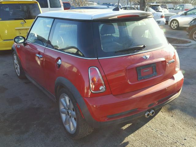 WMWRE335X6TJ38909 - 2006 MINI COOPER S RED photo 3