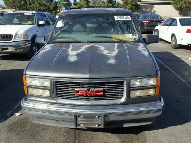 1GKEC13R0XJ808466 - 1999 GMC YUKON GRAY photo 9