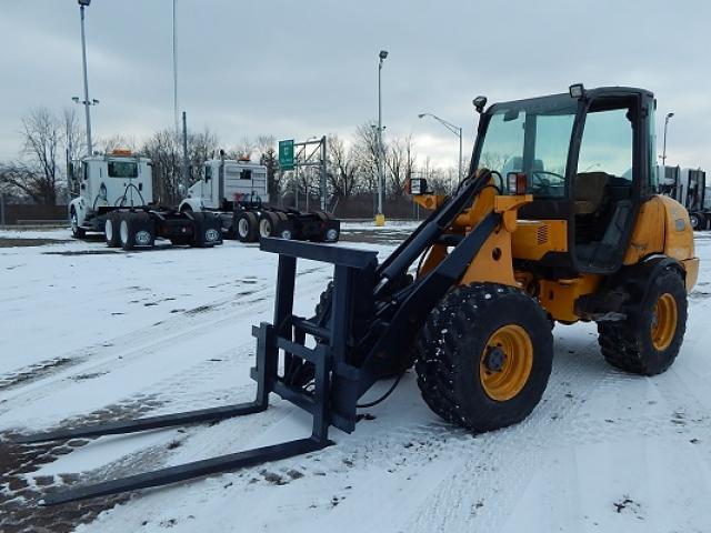 L20BV1701720 - 2007 VOLVO L20B P YELLOW photo 2