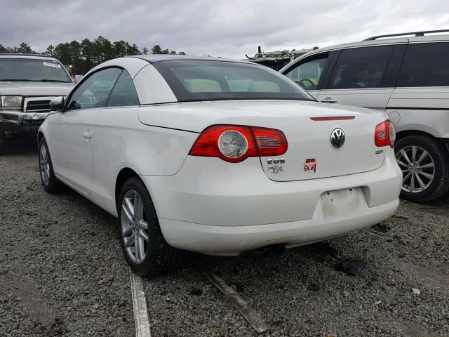 WVWFA71F99V016653 - 2009 VOLKSWAGEN EOS LUX WHITE photo 3