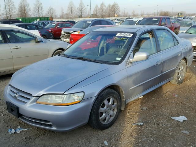 1HGCG56642A066390 - 2002 HONDA ACCORD EX SILVER photo 2