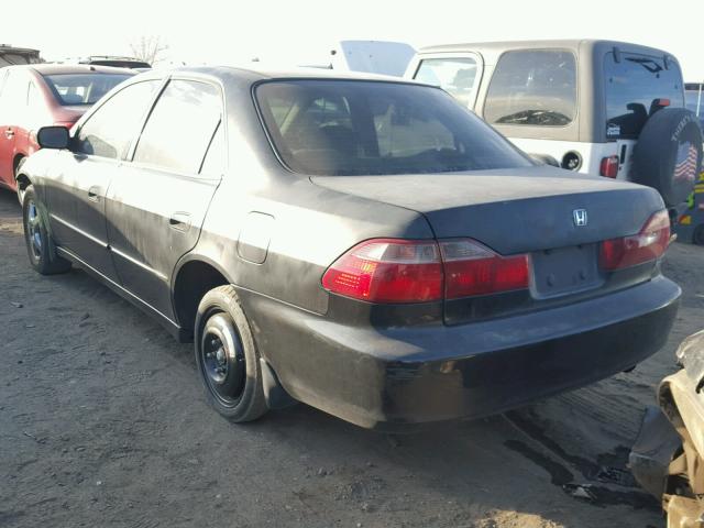 1HGCG6672WA173670 - 1998 HONDA ACCORD EX BLACK photo 3