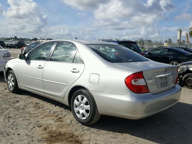 4T1BE32K54U913762 - 2004 TOYOTA CAMRY LE SILVER photo 3