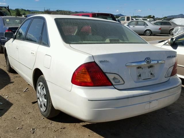 4T1BF28B0YU102181 - 2000 TOYOTA AVALON XL WHITE photo 3