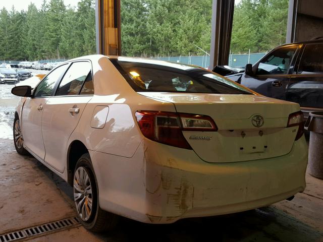 4T4BF1FK5ER444255 - 2014 TOYOTA CAMRY L WHITE photo 3