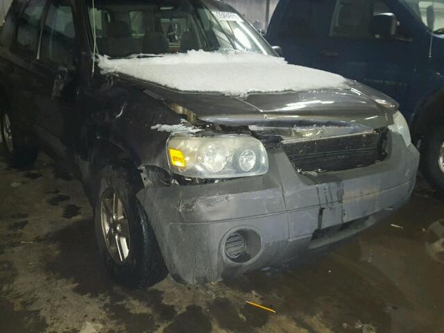 1FMYU92Z75KA02827 - 2005 FORD ESCAPE XLS GRAY photo 9