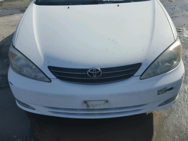 4T1BE30K13U203548 - 2003 TOYOTA CAMRY LE WHITE photo 7