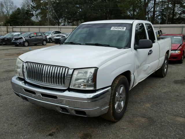 1GCEC19T45Z136876 - 2005 CHEVROLET SILVERADO WHITE photo 2