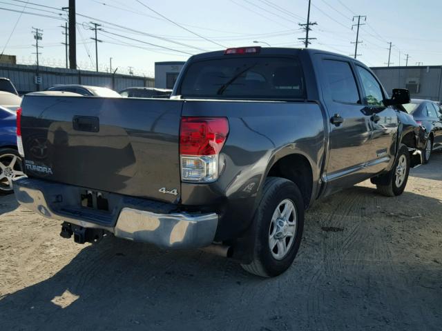 5TFDM5F10DX042166 - 2013 TOYOTA TUNDRA CRE GRAY photo 4