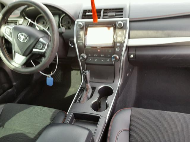 4T1BF1FK9GU519410 - 2016 TOYOTA CAMRY LE GRAY photo 9