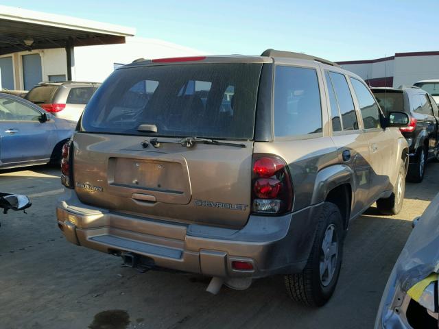 1GNDS13S232184839 - 2003 CHEVROLET TRAILBLAZE BROWN photo 4