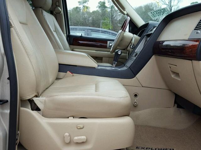 5LMFU27515LJ08301 - 2005 LINCOLN NAVIGATOR TAN photo 5