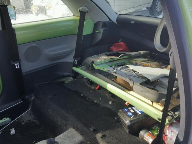 3VWBK21C81M443015 - 2001 VOLKSWAGEN NEW BEETLE 绿色 照片 6