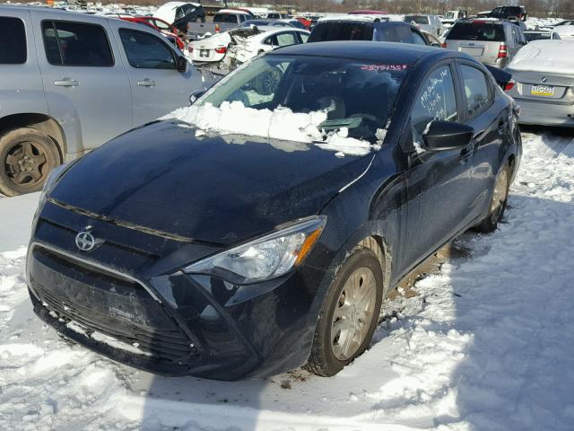 3MYDLBZV4GY132263 - 2016 TOYOTA SCION IA BLACK photo 2