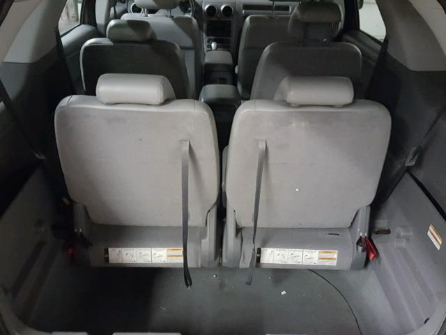 1FMDK05125GA77511 - 2005 FORD FREESTYLE GRAY photo 9