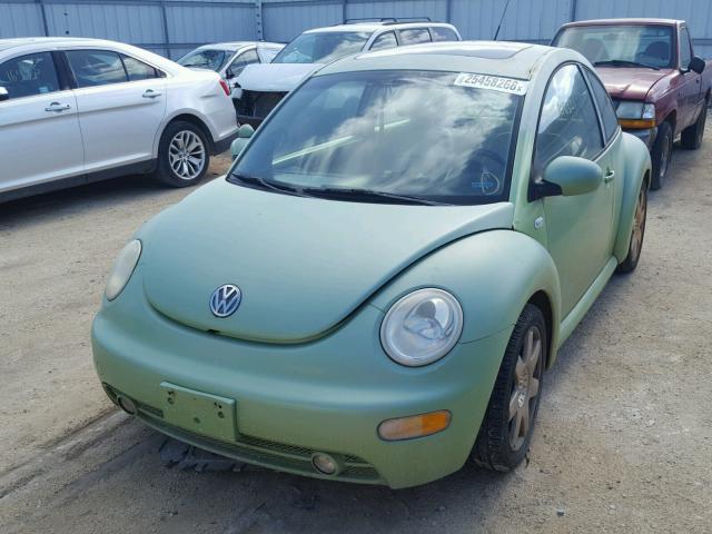 3VWDD21C32M402490 - 2002 VOLKSWAGEN NEW BEETLE GREEN photo 2