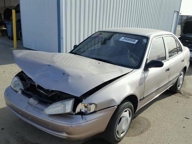 1Y1SK5284YZ426411 - 2000 CHEVROLET GEO PRIZM 金色 照片 2