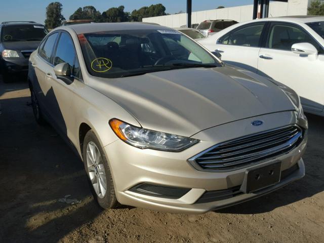 3FA6P0HD2HR302730 - 2017 FORD FUSION SE BEIGE photo 1