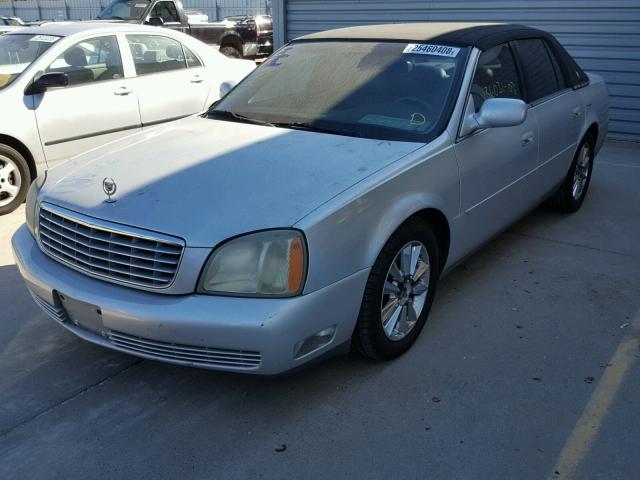 1G6KD54Y13U169552 - 2003 CADILLAC DEVILLE SILVER photo 2