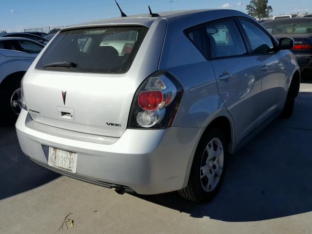 5Y2SP6E08AZ415015 - 2010 PONTIAC VIBE SILVER photo 4