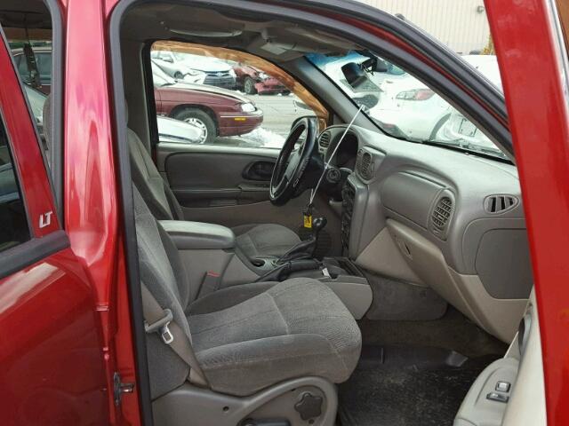 1GNDT13S222530402 - 2002 CHEVROLET TRAILBLAZE RED photo 5