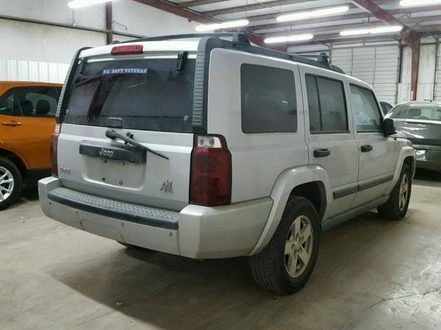 1J8HG48K36C297745 - 2006 JEEP COMMANDER SILVER photo 4