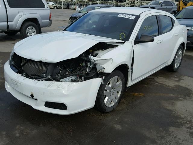 1C3CDZAB3DN690636 - 2013 DODGE AVENGER SE WHITE photo 2