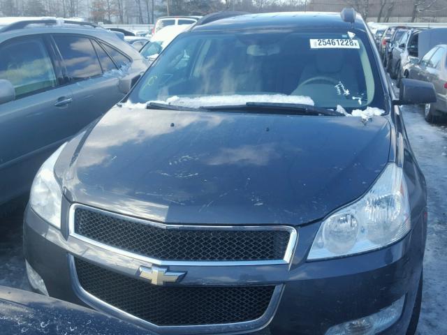 1GNEV13D29S115140 - 2009 CHEVROLET TRAVERSE L GRAY photo 9