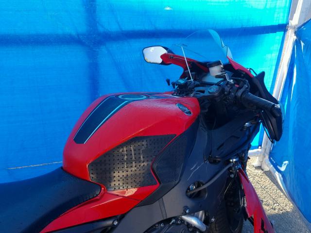 JH2SC5974FK400029 - 2015 HONDA CBR1000 RR RED photo 5