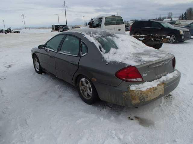 1FAFP53U34G158546 - 2004 FORD TAURUS SE GREEN photo 3