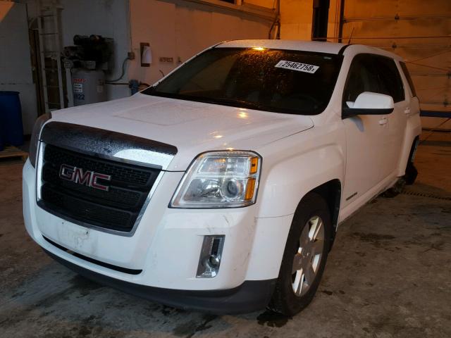 2CTALMEC5B6241122 - 2011 GMC TERRAIN SL WHITE photo 2