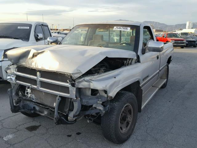 1B7KC26WXTJ104419 - 1996 DODGE RAM 2500 SILVER photo 2