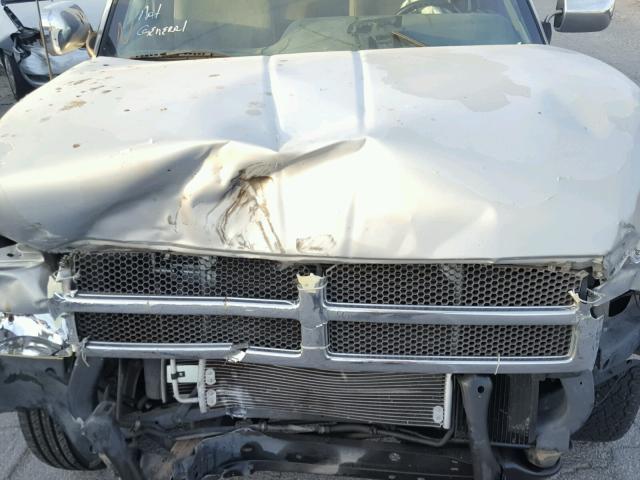 1B7KC26WXTJ104419 - 1996 DODGE RAM 2500 SILVER photo 7