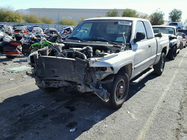 1B7KC23D6WJ109186 - 1998 DODGE RAM 2500 SILVER photo 2