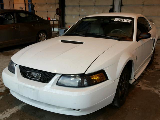 1FAFP40452F118003 - 2002 FORD MUSTANG WHITE photo 2