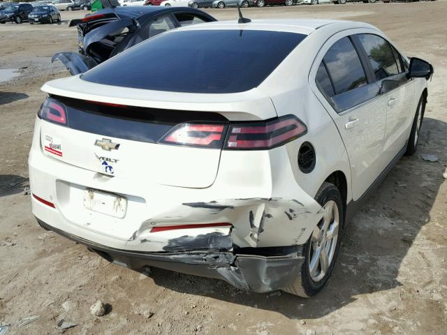 1G1RD6E44DU121759 - 2013 CHEVROLET VOLT WHITE photo 4