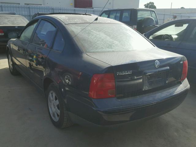 WVWAH63B11P009876 - 2001 VOLKSWAGEN PASSAT GLS BLUE photo 3