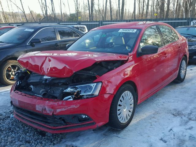 3VWB17AJ1GM380007 - 2016 VOLKSWAGEN JETTA SPOR RED photo 2