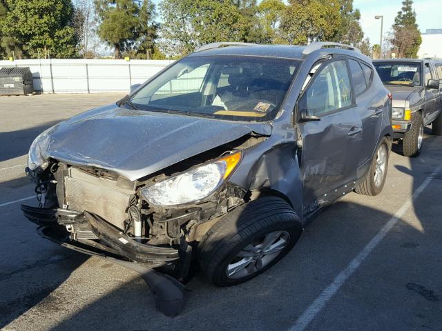 KM8JUCAC7DU609101 - 2013 HYUNDAI TUCSON GLS GRAY photo 2