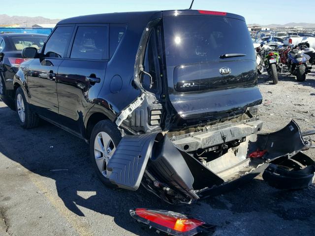 KNDJN2A25G7334155 - 2016 KIA SOUL BLACK photo 3