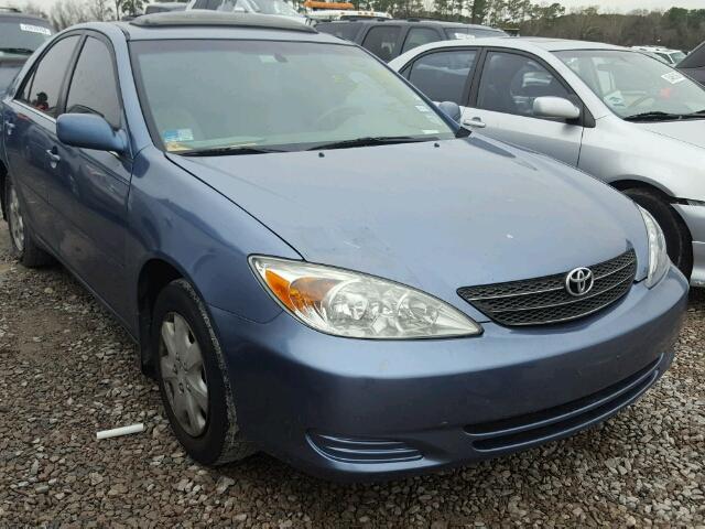 4T1BE30K32U523601 - 2002 TOYOTA CAMRY LE BLUE photo 1