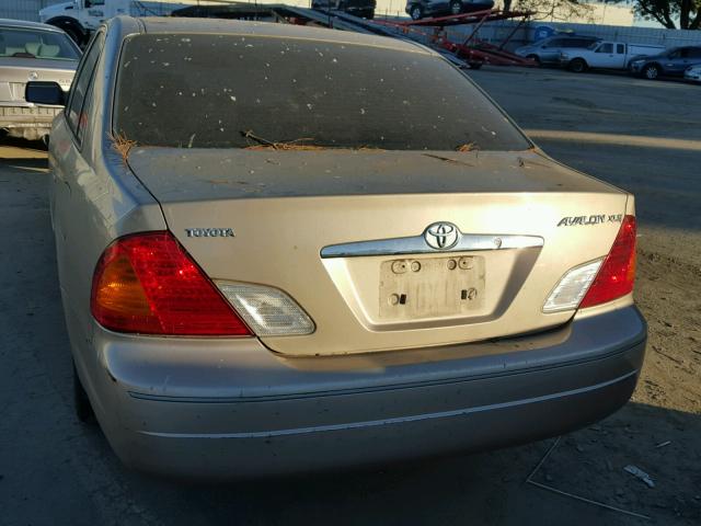 4T1BF28B7YU002580 - 2000 TOYOTA AVALON XL BEIGE photo 3