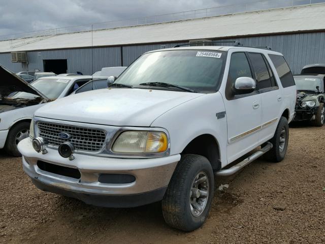 1FMPU18LXWLA88596 - 1998 FORD EXPEDITION WHITE photo 2