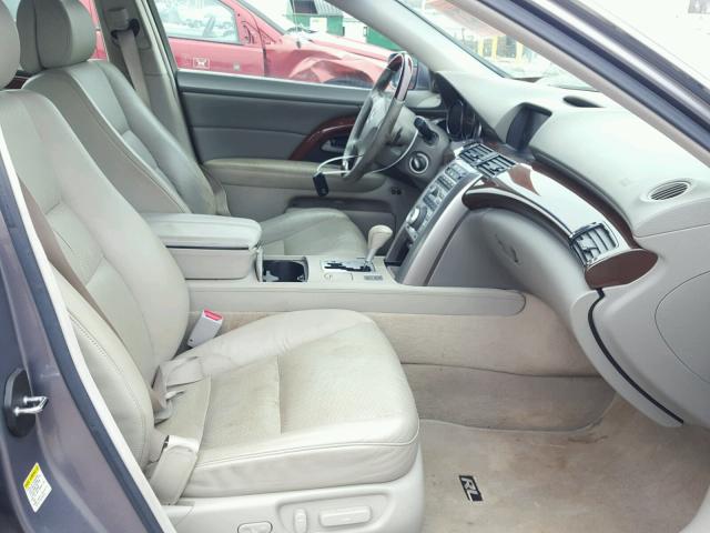 JH4KB16667C004811 - 2007 ACURA RL ნაცრისფერი ფოტო 5