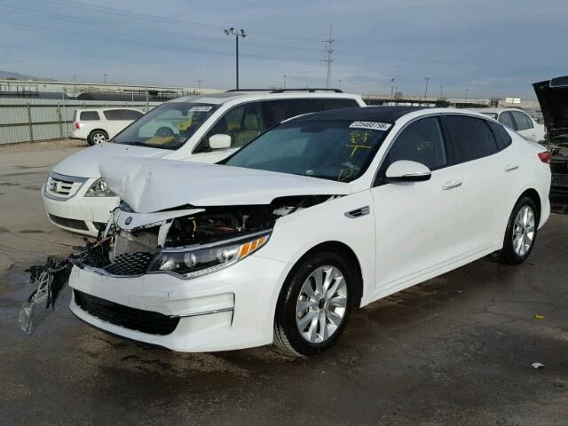 5XXGU4L31GG011131 - 2016 KIA OPTIMA EX WHITE photo 2